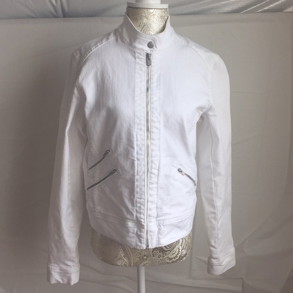 Banana Republic White Jean Jacket size Medium - Picture 9 of 9